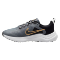 Juniorská sportovní obuv (tréninková) NIKE-Downshifter 12 cool grey/metallic gold/black/white - 