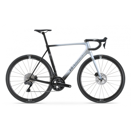 Silniční kolo BASSO-Diamante disc, fade opal white, Shimano Ultegra Di2, Microtech RE38