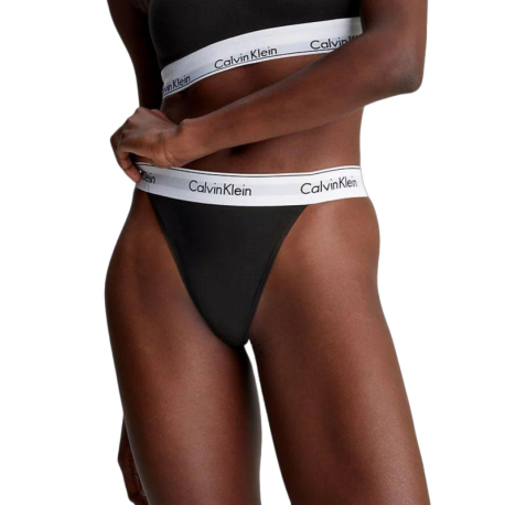 Dámské kalhotky CALVIN KLEIN-STRING THONG-BLACK